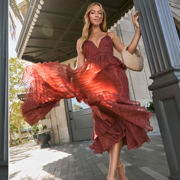 NWOT Vici burgundy peplum midi dress - Picture 2 of 12